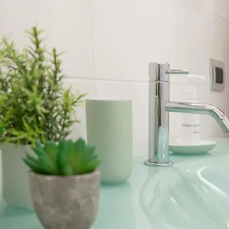 Elegante Rifugio Shakespeare Con Parcheggio A 的里雅斯特